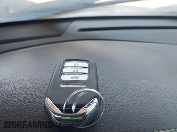 ✅ 2014 Kia Cadenza Premium • VIN: KNALN4D77E5155262 • Лот: 42558800. Опубликован ранее на IAAI с пробегом 68 625 миль. Бесплатный доступ к архиву аукционных продаж из США и подробный отчёт об истории автомобиля на DreamBid. Изображение 11.