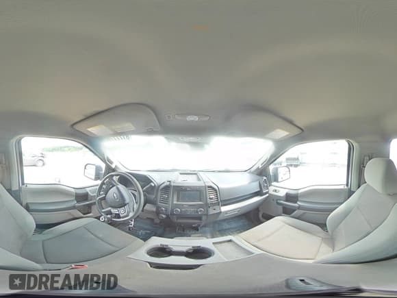 ✅ 2018 Ford F-150 XL • VIN: 1FTNF1C5XJKC78749 • Lot: 61777705. Wystawiony na Copart z przebiegiem 138 786 mil. Bezpłatny archiwum sprzedaży aukcyjnych z USA i szczegółowy raport historii pojazdu na DreamBid. Zdjęcie 14.