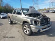 ✅ 2008 Dodge 1500 ST • VIN: 1D7HU18218J130917 • Lot: 43617480. Wystawiony na IAAI z przebiegiem 208 586 mil. Bezpłatny archiwum sprzedaży aukcyjnych z USA i szczegółowy raport historii pojazdu na DreamBid. Zdjęcie 1.