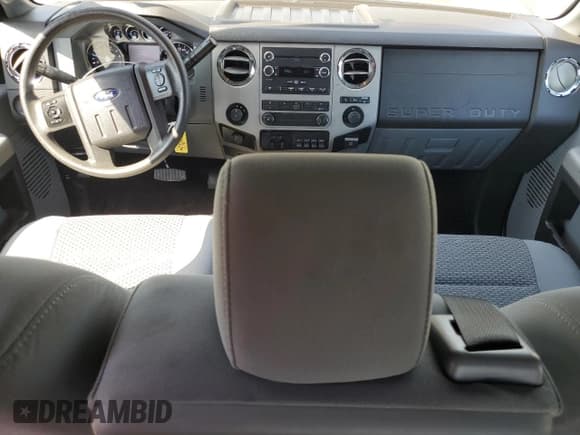 ✅ 2015 Ford F-250 XLT • VIN: 1FT7X2B67FEC60334 • Lot: 84292315. Wystawiony na Copart z przebiegiem 75 677 mil. Bezpłatny archiwum sprzedaży aukcyjnych z USA i szczegółowy raport historii pojazdu na DreamBid. Zdjęcie 8.