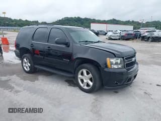 ✅ 2011 Chevrolet Tahoe LT • VIN: 1GNSKBE06BR150062 • Lot: 43290253. Wystawiony na IAAI z przebiegiem 235 135 mil. Bezpłatny archiwum sprzedaży aukcyjnych z USA i szczegółowy raport historii pojazdu na DreamBid. Zdjęcie 1.