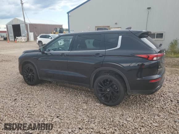 2023 Mitsubishi Outlander SE с VIN JA4J4UA88PZ030044, выставлен на аукционе Copart как лот 63708865 с пробегом 51 296 миль миль и Списание • Salvage title. История ставок и продаж доступна на DreamBid. Изображение 2.