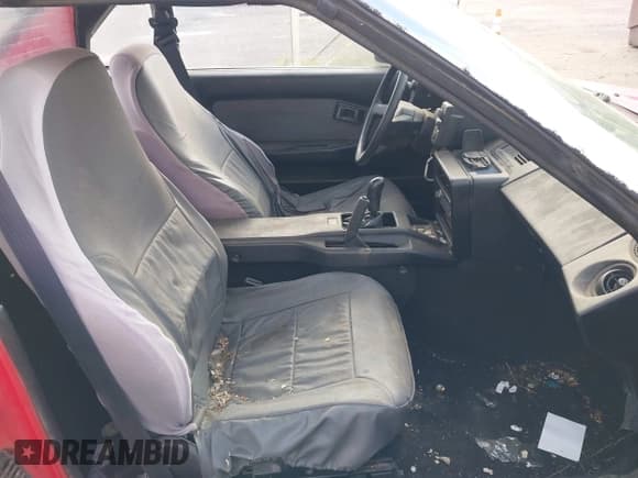 ✅ 1987 Toyota MR2 • VIN: JT2AW15C4H0098305 • Лот: 42003570. Опубликован ранее на IAAI с пробегом 139 558 миль. Бесплатный доступ к архиву аукционных продаж из США и подробный отчёт об истории автомобиля на DreamBid. Изображение 5.