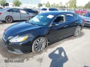 ✅ 2018 Nissan Altima S • VIN: 1N4AL3AP1JC121909 • Lot: 43137369. Wystawiony na IAAI z przebiegiem 129 474 mil. Bezpłatny archiwum sprzedaży aukcyjnych z USA i szczegółowy raport historii pojazdu na DreamBid. Zdjęcie 18.