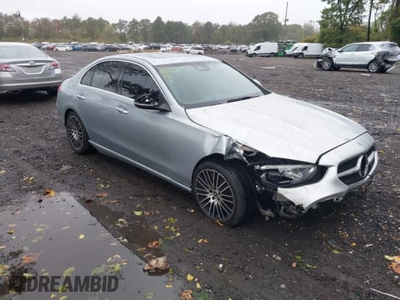 ✅ 2022 Mercedes-Benz C 300 • VIN: W1KAF4HBXNR048338 • Lot: 43440621. Wystawiony na IAAI z przebiegiem 109 065 mil. Bezpłatny archiwum sprzedaży aukcyjnych z USA i szczegółowy raport historii pojazdu na DreamBid. Zdjęcie 1.