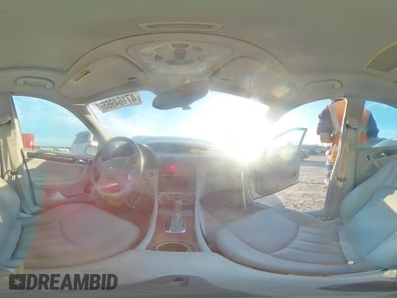 ✅ 2005 Mercedes-Benz C 320 • VIN: WDBRF84J65F679735 • Lot: 47164965. Wystawiony na Copart z przebiegiem 114 381 mil. Bezpłatny archiwum sprzedaży aukcyjnych z USA i szczegółowy raport historii pojazdu na DreamBid. Zdjęcie 13.