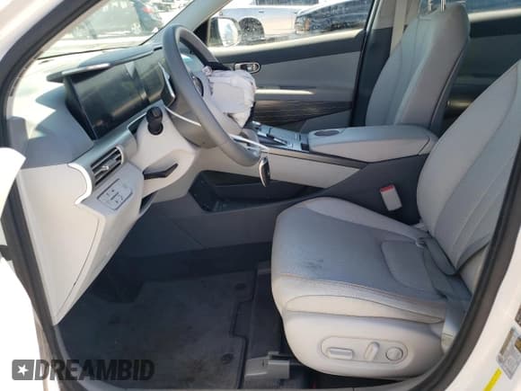 ✅ 2019 Hyundai NEXO • VIN: KM8J74A67KU001132 • Лот: 67388984. Опубликован ранее на Copart с пробегом 45 040 миль. Бесплатный доступ к архиву аукционных продаж из США и подробный отчёт об истории автомобиля на DreamBid. Изображение 7.