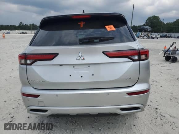 2023 Mitsubishi Outlander SEL z VIN JA4J3VA8XPZ046707, wystawiony jako Copart lot #69420785 z przebiegiem 22 934 mil mil oraz Szkoda całkowita • Salvage title. Historia ofert i sprzedaży dostępna na DreamBid. Obrazek 6.