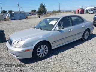 ✅ 2002 Hyundai Sonata GLS • VIN: KMHWF35HX2A570587 • Lot: 43039522. Listed on IAAI with 210,078 mi. Free auction sales archive from the USA and detailed vehicle history report at DreamBid. Image 2.
