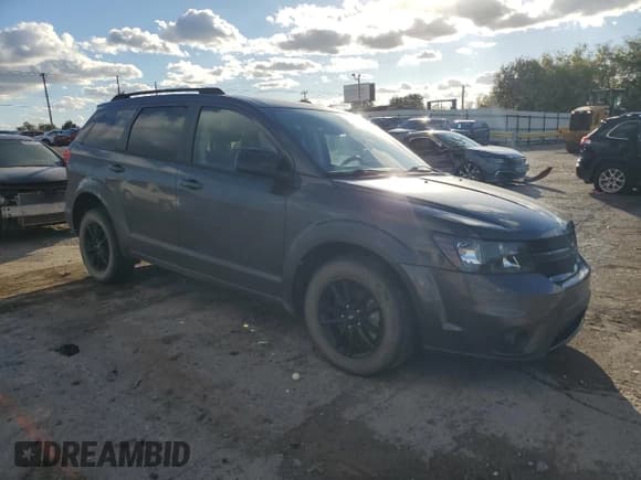 ✅ 2019 Dodge Journey SE • VIN: 3C4PDCBB8KT841461 • Lot: 87424275. Wystawiony na Copart z przebiegiem 56 315 mil. Bezpłatny archiwum sprzedaży aukcyjnych z USA i szczegółowy raport historii pojazdu na DreamBid. Zdjęcie 4.