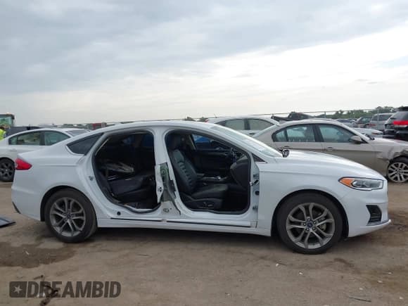 ✅ 2020 Ford Fusion SEL • VIN: 3FA6P0CD1LR131582 • Лот: 42882278. Опубликован ранее на IAAI с пробегом 136 361 миль. Бесплатный доступ к архиву аукционных продаж из США и подробный отчёт об истории автомобиля на DreamBid. Изображение 14.