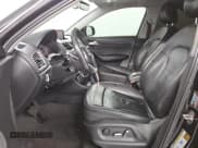 ✅ 2016 Audi Q3 Premium Plus • VIN: WA1BFCFS0GR022596 • Lot: 80376945. Wystawiony na Copart z przebiegiem 120 725 mil. Bezpłatny archiwum sprzedaży aukcyjnych z USA i szczegółowy raport historii pojazdu na DreamBid. Zdjęcie 7.