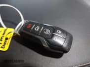 ✅ 2016 Ford Explorer Platinum • VIN: 1FM5K8HT3GGC68549 • Lot: 43752538. Wystawiony na IAAI z przebiegiem 165 299 mil. Bezpłatny archiwum sprzedaży aukcyjnych z USA i szczegółowy raport historii pojazdu na DreamBid. Zdjęcie 11.