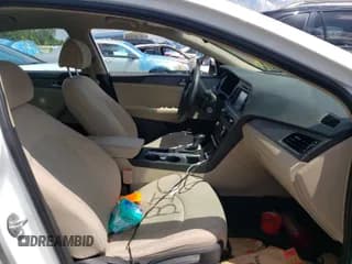 ✅ 2017 Hyundai Sonata SE • VIN: 5NPE24AF5HH487558 • Лот: 67592982. Опубликован ранее на Copart с пробегом Не указан. Бесплатный доступ к архиву аукционных продаж из США и подробный отчёт об истории автомобиля на DreamBid. Изображение 5.