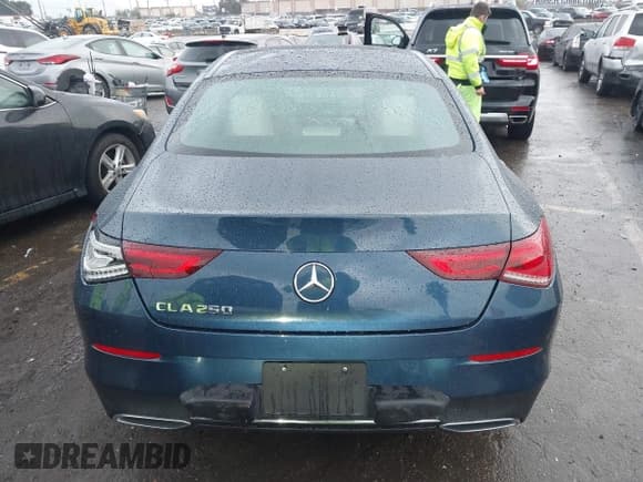 ✅ 2020 Mercedes-Benz CLA 250 • VIN: WDD5J4GB0LN043994 • Lot: 43666996. Listed on IAAI with 39,806 mi. Free auction sales archive from the USA and detailed vehicle history report at DreamBid. Image 17.