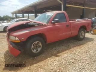 1998 Dodge Dakota SLT z VIN 1B7FL26X3WS605077, wystawiony jako Copart lot #57174045 z przebiegiem Nie podano mil oraz Szkoda całkowita • Salvage title. Historia ofert i sprzedaży dostępna na DreamBid. Obrazek 1.