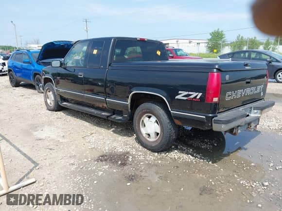 1999 Chevrolet Silverado 1500 с VIN 1GCEK19R5XR132362, выставлен на аукционе IAAI как лот 42664096 с пробегом 254 131 миль миль и . История ставок и продаж доступна на DreamBid. Изображение 3.