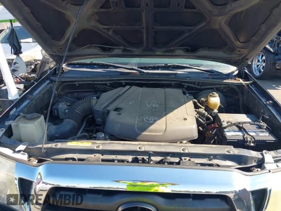 ✅ 2008 Toyota Tacoma PreRunner • VIN: 3TMJU62N68M055260 • Lot: 43074595. Wystawiony na IAAI z przebiegiem 291 845 mil. Bezpłatny archiwum sprzedaży aukcyjnych z USA i szczegółowy raport historii pojazdu na DreamBid. Zdjęcie 10.