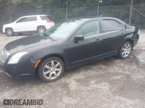 ✅ 2011 Mercury Milan Premier • VIN: 3MEHM0JAXBR603487 • Лот: 42709531. Опубликован ранее на IAAI с пробегом 182 211 миль. Бесплатный доступ к архиву аукционных продаж из США и подробный отчёт об истории автомобиля на DreamBid. Изображение 2.