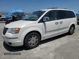 ✅ 2008 Chrysler Town & Country Limited • VIN: 2A8HR64X08R827428 • Lot: 61593775. Wystawiony na Copart z przebiegiem 90 442 mil. Bezpłatny archiwum sprzedaży aukcyjnych z USA i szczegółowy raport historii pojazdu na DreamBid. Zdjęcie 1.
