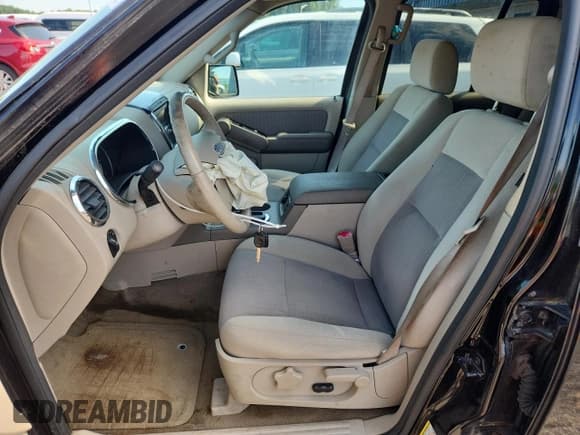 ✅ 2007 Ford Explorer XLT • VIN: 1FMEU73807UB50869 • Лот: 66436975. Опубликован ранее на Copart с пробегом 218 418 миль. Бесплатный доступ к архиву аукционных продаж из США и подробный отчёт об истории автомобиля на DreamBid. Изображение 7.