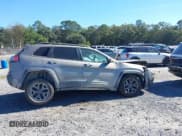 ✅ 2019 Jeep Cherokee Trailhawk • VIN: 1C4PJMBX1KD251067 • Lot: 43497885. Wystawiony na IAAI z przebiegiem 110 215 mil. Bezpłatny archiwum sprzedaży aukcyjnych z USA i szczegółowy raport historii pojazdu na DreamBid. Zdjęcie 14.