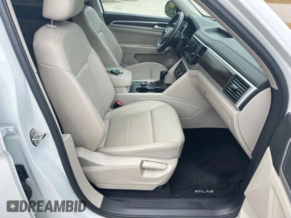 ✅ 2022 Volkswagen Atlas SE • VIN: 1V2LP2CA7NC539146 • Lot: 73386214. Listed on Copart with 155,305 mi. Free auction sales archive from the USA and detailed vehicle history report at DreamBid. Image 5.