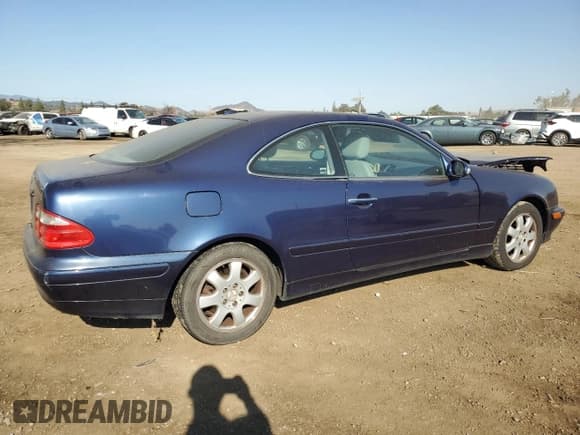 ✅ 2000 Mercedes-Benz CLK 320/430 • VIN: WDBLJ65G4YF161087 • Lot: 73549254. Wystawiony na Copart z przebiegiem 236 864 mil. Bezpłatny archiwum sprzedaży aukcyjnych z USA i szczegółowy raport historii pojazdu na DreamBid. Zdjęcie 3.