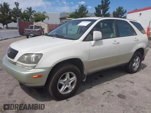 ✅ 2000 Lexus RX 300 • VIN: JT6HF10U9Y0132266 • Lot: 43009397. Wystawiony na IAAI z przebiegiem 175 445 mil. Bezpłatny archiwum sprzedaży aukcyjnych z USA i szczegółowy raport historii pojazdu na DreamBid. Zdjęcie 2.