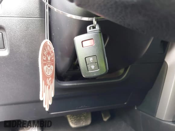 ✅ 2020 Toyota 4Runner Limited • VIN: JTEBU5JR9L5824895 • Lot: 43730300. Listed on IAAI with 84,925 mi. Free auction sales archive from the USA and detailed vehicle history report at DreamBid. Image 11.