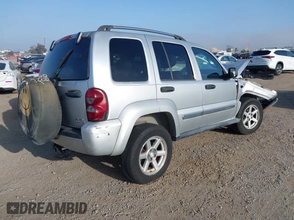 ✅ 2007 Jeep Liberty Limited • VIN: 1J4GL58K97W694911 • Lot: 42517949. Listed on IAAI with 292,172 mi. Free auction sales archive from the USA and detailed vehicle history report at DreamBid. Image 4.