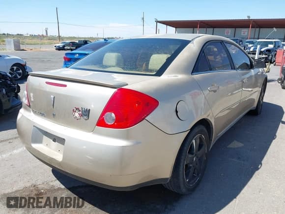 ✅ 2007 Pontiac G6 G6 • VIN: 1G2ZG58B874225845 • Lot: 43191360. Listed on IAAI with 336,250 mi. Free auction sales archive from the USA and detailed vehicle history report at DreamBid. Image 4.