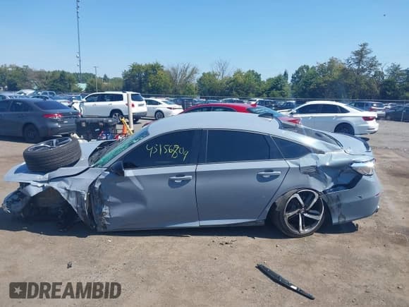 ✅ 2021 Honda Accord Sport SE • VIN: 1HGCV1F49MA000286 • Lot: 43156509. Wystawiony na IAAI z przebiegiem 62 280 mil. Bezpłatny archiwum sprzedaży aukcyjnych z USA i szczegółowy raport historii pojazdu na DreamBid. Zdjęcie 15.