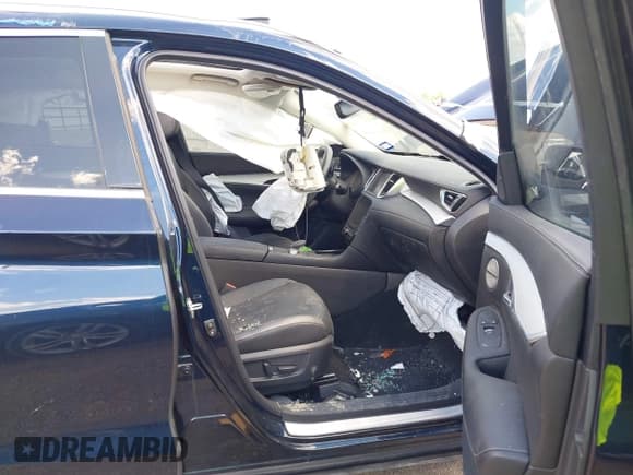 ✅ 2021 Infiniti QX50 Sensory • VIN: 3PCAJ5CA5MF120905 • Lot: 43298617. Listed on IAAI with 31,756 mi. Free auction sales archive from the USA and detailed vehicle history report at DreamBid. Image 5.