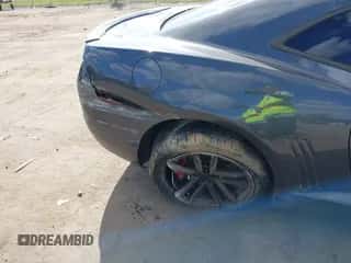 2011 Chevrolet Camaro 2SS с VIN 2G1FK1EJ2B9111548, выставлен на аукционе IAAI как лот 43366379 с пробегом 112 004 миль миль и . История ставок и продаж доступна на DreamBid. Изображение 6.