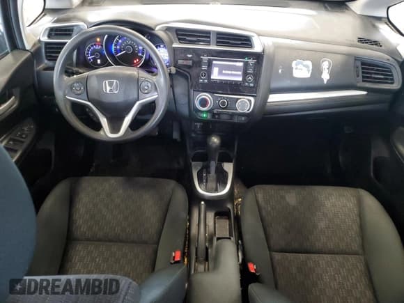 ✅ 2017 Honda Fit LX • VIN: 3HGGK5H59HM712359 • Лот: 67760965. Опубликован ранее на Copart с пробегом 100 349 миль. Бесплатный доступ к архиву аукционных продаж из США и подробный отчёт об истории автомобиля на DreamBid. Изображение 8.