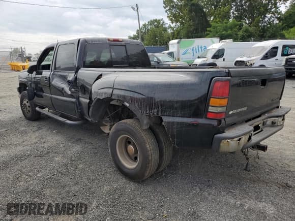 ✅ 2004 Chevrolet Silverado 3500 DRW • VIN: 1GCJK33144F107169 • Lot: 67276085. Listed on Copart with 284,781 mi. Free auction sales archive from the USA and detailed vehicle history report at DreamBid. Image 2.