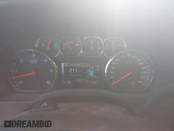 ✅ 2019 Chevrolet Silverado 1500 LT • VIN: 2GCVKPEC6K1178207 • Lot: 43645117. Wystawiony na IAAI z przebiegiem 128 111 mil. Bezpłatny archiwum sprzedaży aukcyjnych z USA i szczegółowy raport historii pojazdu na DreamBid. Zdjęcie 15.