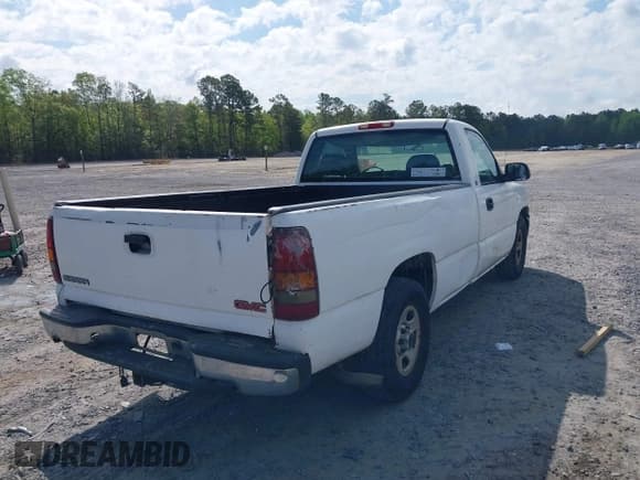 ✅ 2001 GMC Sierra 1500 • VIN: 1GTEC14V51E900535 • Lot: 42007971. Listed on IAAI with 223,483 mi. Free auction sales archive from the USA and detailed vehicle history report at DreamBid. Image 4.