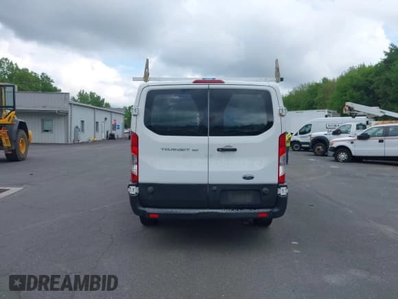 ✅ 2019 Ford Transit • VIN: 1FTYE9ZM5KKA75945 • Lot: 42251898. Listed on IAAI with 225,622 mi. Free auction sales archive from the USA and detailed vehicle history report at DreamBid. Image 16.