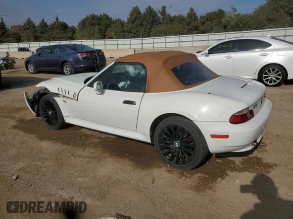 ✅ 2000 BMW Z3 2.5 • VIN: WBACH9346YLM91402 • Lot: 86842375. Listed on Copart with 151,390 mi. Free auction sales archive from the USA and detailed vehicle history report at DreamBid. Image 2.