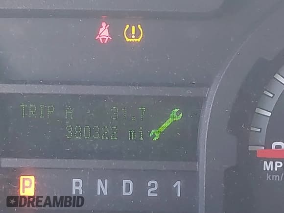 ✅ 2014 Ford Econoline Cargo Commercial • VIN: 1FDSS3EL7EDB14306 • Лот: 41853194. Опубликован ранее на IAAI с пробегом 380 322 миль. Бесплатный доступ к архиву аукционных продаж из США и подробный отчёт об истории автомобиля на DreamBid. Изображение 15.