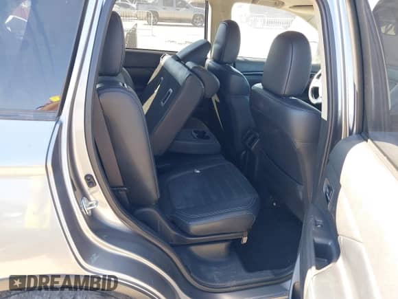 2019 Mitsubishi Outlander ES с VIN JA4AZ3A3XKZ023704, выставлен на аукционе IAAI как лот 40445416 с пробегом 115 939 миль миль и . История ставок и продаж доступна на DreamBid. Изображение 8.