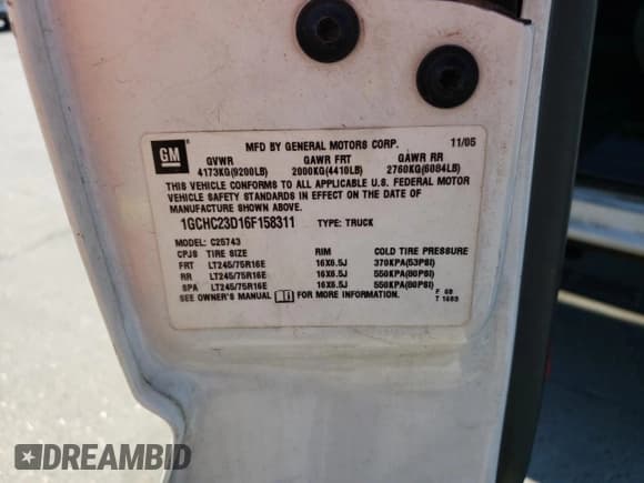 ✅ 2006 Chevrolet Silverado 2500HD LT1 • VIN: 1GCHC23D16F158311 • Лот: 72546204. Опубликован ранее на Copart с пробегом 208 534 миль. Бесплатный доступ к архиву аукционных продаж из США и подробный отчёт об истории автомобиля на DreamBid. Изображение 14.