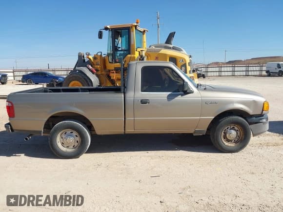 ✅ 2005 Ford Ranger XL • VIN: 1FTYR10D75PA46862 • Lot: 43674846. Listed on IAAI with 241,202 mi. Free auction sales archive from the USA and detailed vehicle history report at DreamBid. Image 13.