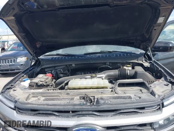 ✅ 2022 Ford Expedition XLT • VIN: 1FMJU1JT7NEA67370 • Lot: 43397514. Listed on IAAI with 69,674 mi. Free auction sales archive from the USA and detailed vehicle history report at DreamBid. Image 10.