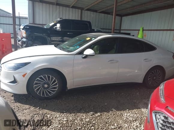 ✅ 2021 Hyundai Sonata Limited • VIN: KMHL54JJ8MA021977 • Lot: 43309202. Listed on IAAI with 127,880 mi. Free auction sales archive from the USA and detailed vehicle history report at DreamBid. Image 14.