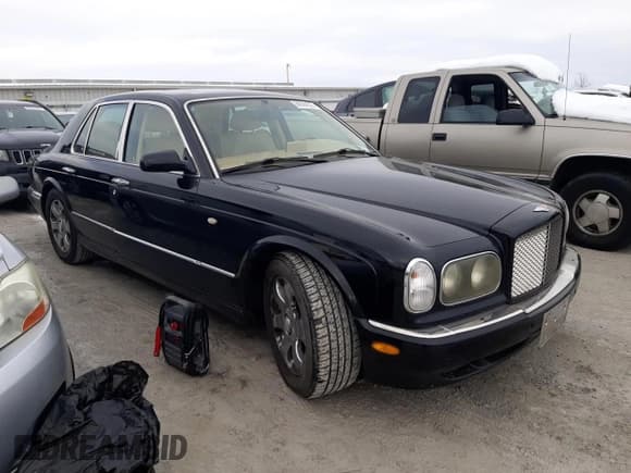 ✅ 2001 Bentley Arnage • VIN: SCBLC31E71CX06210 • Lot: 88364305. Wystawiony na Copart z przebiegiem Nie podano. Bezpłatny archiwum sprzedaży aukcyjnych z USA i szczegółowy raport historii pojazdu na DreamBid. Zdjęcie 4.