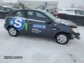 ✅ 2010 Hyundai Accent GL • VIN: KMHCN3BC5AU184817 • Лот: 44754475. Опубликован ранее на Copart с пробегом 169 734 миль. Бесплатный доступ к архиву аукционных продаж из США и подробный отчёт об истории автомобиля на DreamBid. Изображение 4.
