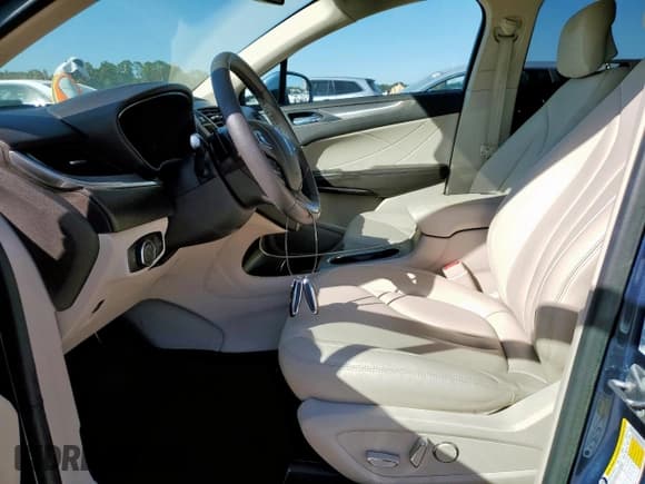 ✅ 2018 Lincoln MKC Premiere • VIN: 5LMCJ1C98JUL22236 • Lot: 91098735. Listed on Copart with 71,016 mi. Free auction sales archive from the USA and detailed vehicle history report at DreamBid. Image 7.